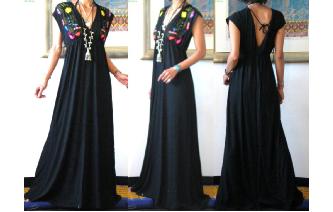 Vtg BLACK MEXICAN EMBROIDERED DEEP V MAXI DRESS M1 Image